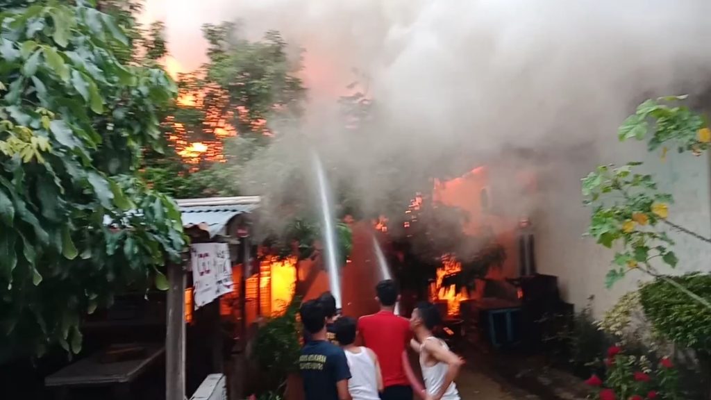 Tak Hanya Rumah dan Cafe, Satu Ekor Kucing Hangus Terbakar