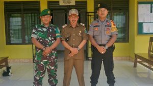 Babinsa Koramil 07/RB dan BKTM, Ajak Masyarakat Ciptakan Pemilu Damai