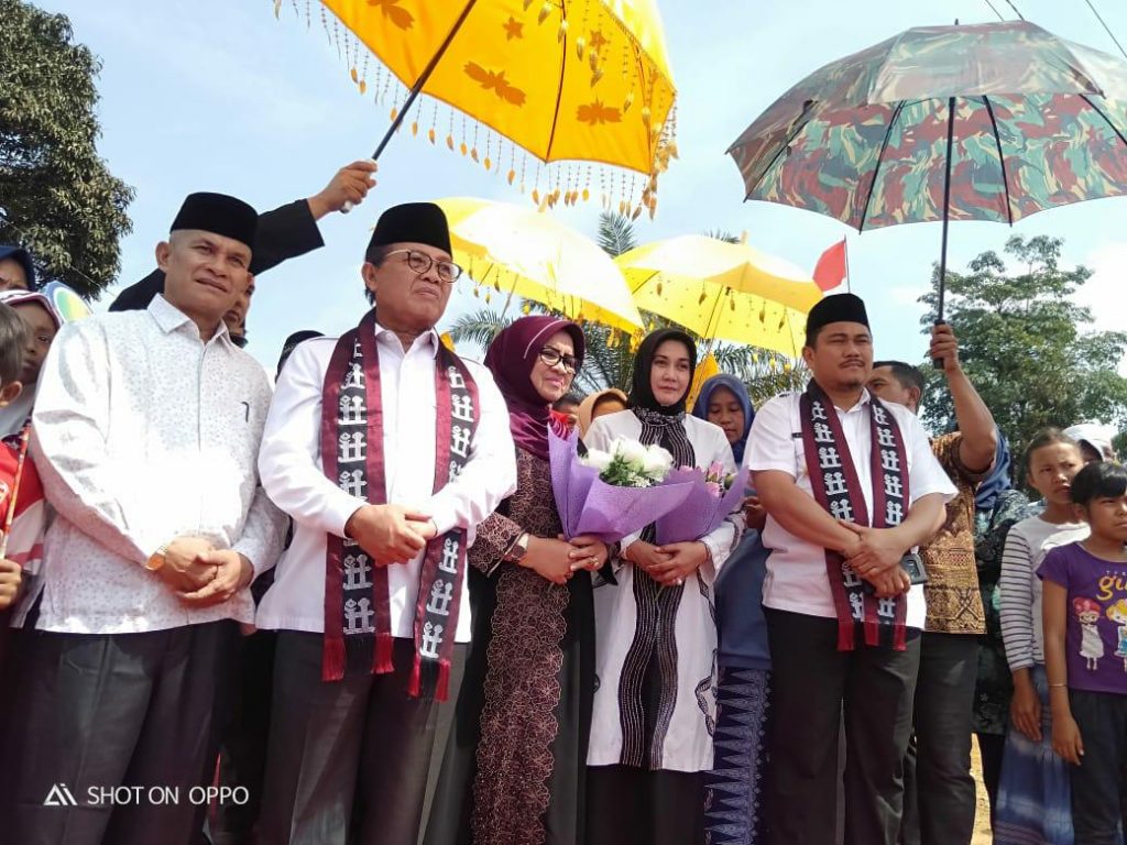 Bupati Bungo Dampingi Gubernur Jambi Letakan Batu Pertama Pembangunan Masjid