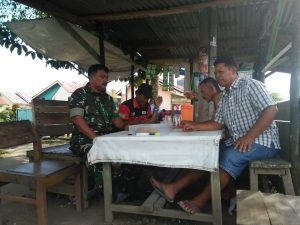 Begini Cara Babinsa Koramil 06/Muara Bungo Gelar Komsos ke Warga
