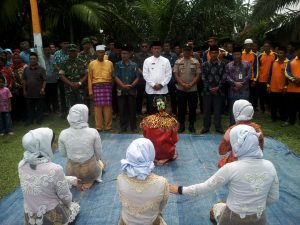 Danramil 416-03/Sungai Bengkal Dampingi Bupati Tebo Peletakan Batu Pertama Masjid