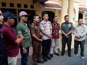 Danramil 416-06/Muara Bungo, Hadiri Pelepasan Logistik Pemilu