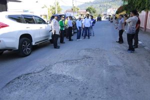 Wako AJB Tinjau Ruas Jalan Dalam Kota Sungai Penuh