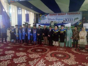 Bupati Adirozal Hadiri Wisuda STIA Nusantara Sakti Ke – 13
