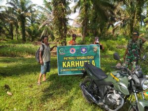 Cegah Karhutla, Babinsa Koramil 06/Muara Bungo Gelar Patroli Gabungan
