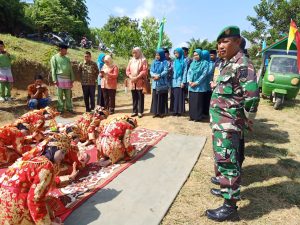 Babinsa Serda Aleksander, Hadiri Penilaian UP2K di Teluk Rendah