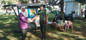 Babinsa Serda Agus Ajak Pedagang Makanan, Tidak Gunakan Pengawet Kimia