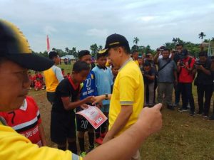 Adirozal Bersama Bupati Merangin Buka Liga Berjenjang Kemenpora U 21