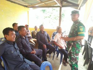 Babinsa Serka Imron, Ajak Perangkat Desa Sinergi Dengan Lintas Sektoral