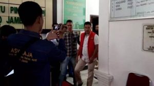Usai Diperiksa, Mantan Kades Ini Langsung Ditahan