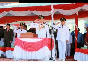 Bupati Kerinci Adirozal Pimpin Upacara HUT RI ke-74