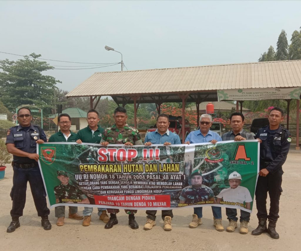 Koramil 416-06/Muara Bungo Pasang Spanduk Himbauan Karhutla
