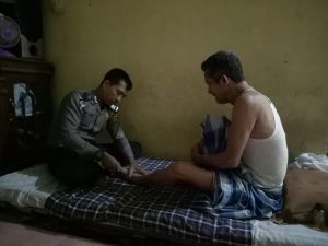 Brigpol Samsul Bahri Beri Pengobatan Gratis Kepada Warga