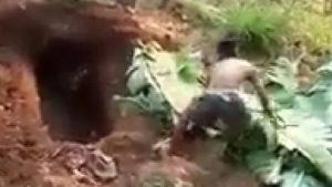 Viral.! Anak Bongkar Makam Ibu Karena Kangen