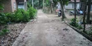 Pelebaran Jalan Rabat Beton Tak Selesai, Warga Mangun Jayo Kecewa
