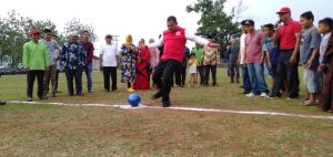 Bupati H Mashuri Buka Turnamen Sepakbola Sirih Sekapur