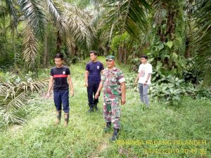 Koptu Hendrizon Gelar Patroli Karhutla