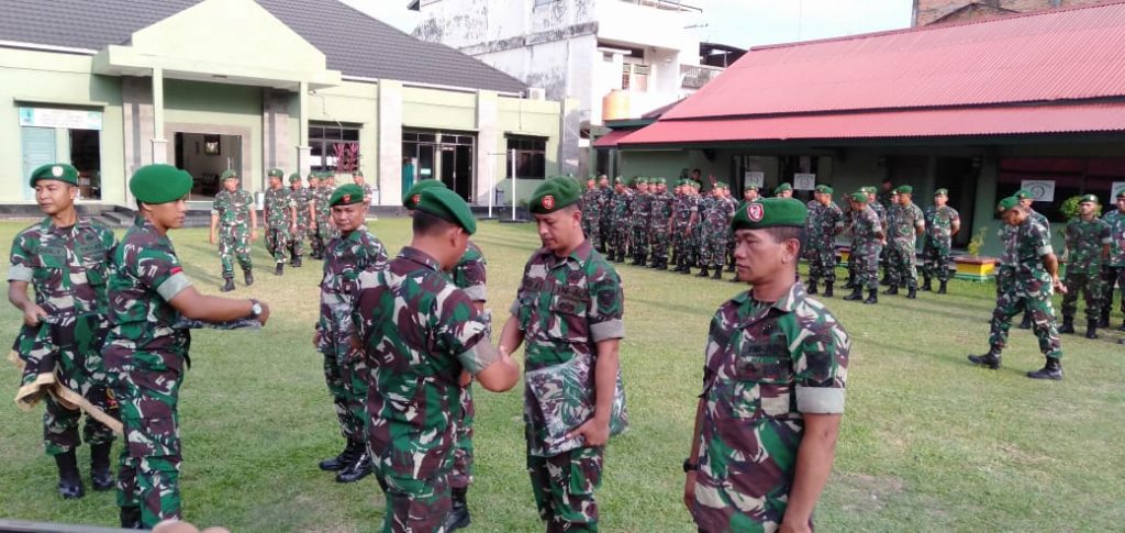 Lepas Personil Satgaster ke Papua, Ini Pesan Dandim 0416 Bute