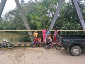 Bhabinkantibmas Ingatkan Ortu, Anak Jangan Main di Pinggir Sungai