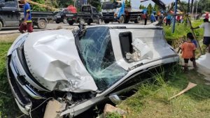 Diduga Mabuk, Pengemudi Pajero Sport Tabrak Tiang Listrik