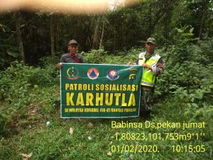 Babinsa Koptu Napoliontri Gelar Patroli Karhutla Bersama Warga