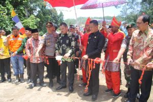Bupati Bungo Resmikan Jembatan Rangka Baja Dusun Tanjung Belit