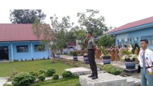 Danramil 416-04/Pulau Temiang Jadi Pembina Upacara