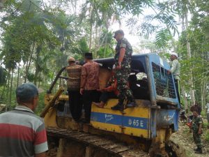 Dandim Bute Letkol Widi Rahman, Cek Pembukaan Jalan Pra TMMD Ke-107
