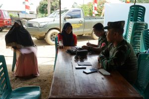 Warga Sungai Binjai Manfaatkan Pelayanan Kesehatan Gratis di Pos TMMD