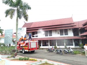 Satgas Covid-19 Pemkab Bungo, Semprotkan Cairan Disinfektan