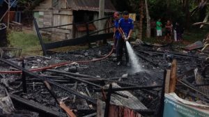 Ditinggal Pergi, Rumah Yanto Ludes Terbakar