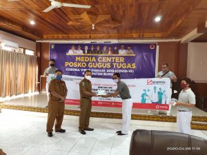 Peduli, PT. SKU Berikan Bantuan APD Kepada Tim Gugus Covid-19 Bungo