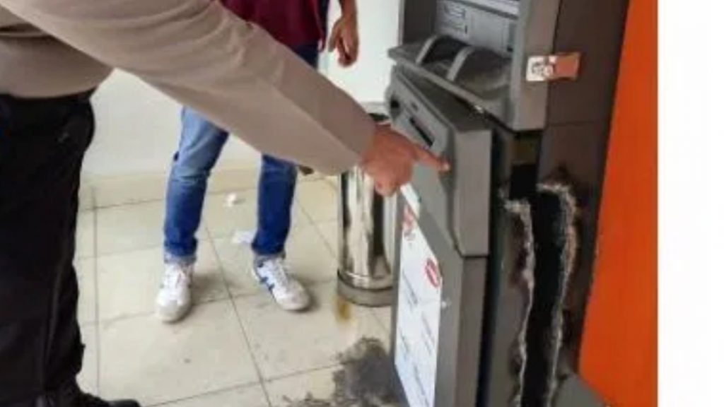 Mesin ATM BNI Dibobol Maling, Uang Ratusan Juta Raib