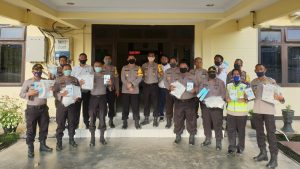 Kapolres Tebo Berikan APD Kepada Personilnya