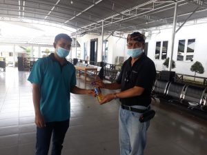 Dapat Kabar Masnah Kena Covid-19, Al Haris Langsung Kirim Ramuan Daun Sungkai