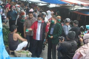 Blusukan di Pasar, Pedagang Sebut SZ Bapak Pembangunan PTM