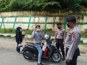 Satuan Shabara Polres Merangin Bagikan Masker Gratis