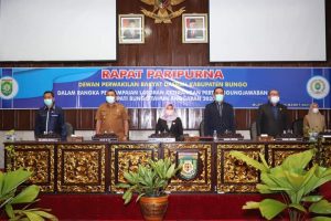 Bupati dan Wabup Bungo Hadiri Paripurna LKPJ Tahun 2020