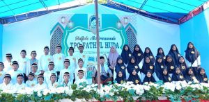 Ratusan Santri TPQ Fathul Huda, Ikuti Haflah Akhirussanah