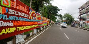 Jelang Pelantikan DPD JOIN Bungo Dibanjiri Papan Bunga Ucapan