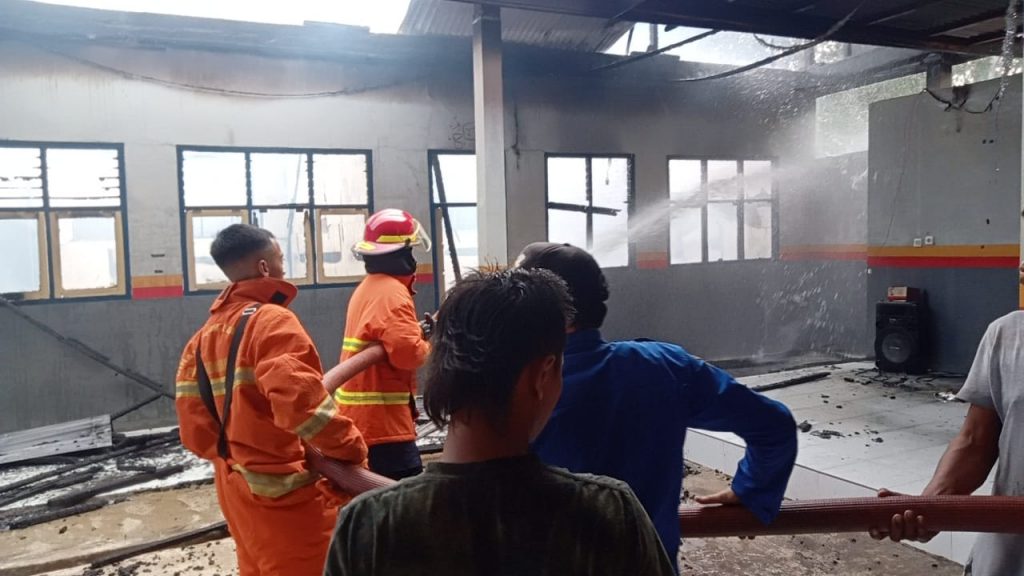 Ponpes Al Inayah Terbakar, Kerugian Ditaksir 600 Juta