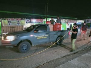 Tebo Masih Zona Merah, Forkopimcam Rimbo Bujang Semprot Cairan Disinfektan