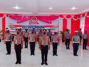 Hari Bhayangkara Personil Polres Dapat Kado Kenaikan Pangkat