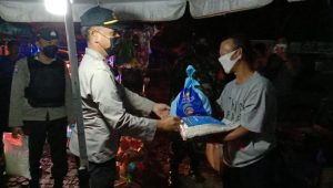 Patroli Skala Besar, Tim Gabungan Bagikan Bantuan
