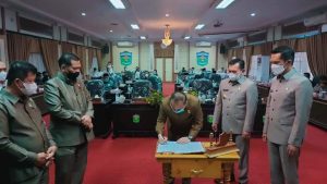 DPRD Kota Sungai Penuh Gelar Paripurna Penandatanganan KUA & PPAS Perubahan Tahun 2021