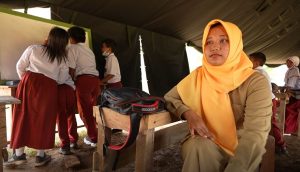 Tak Lama Lagi Satgas Akan Pergi, Guru SD Pembantu Jasa Kalian Akan Dikenang