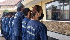 Wanita Cantik Julukan Ratu Sabu Diringkus Polisi
