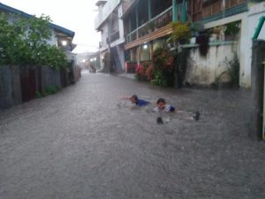 Saat Hujan Deras Banjir Genangi Kota Wisata Tanjung Enim