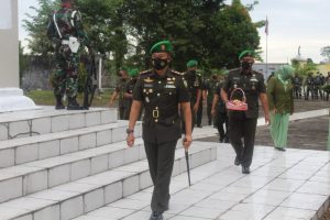 Peringati Hari Juang TNI AD, Kodim 0420 Sarko Ziarah ke TMP Patriot Bhakti