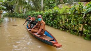 Gunakan Perahu, Dandim 0416 Bute Cek Banjir di Kelurahan Tanjung Gedang